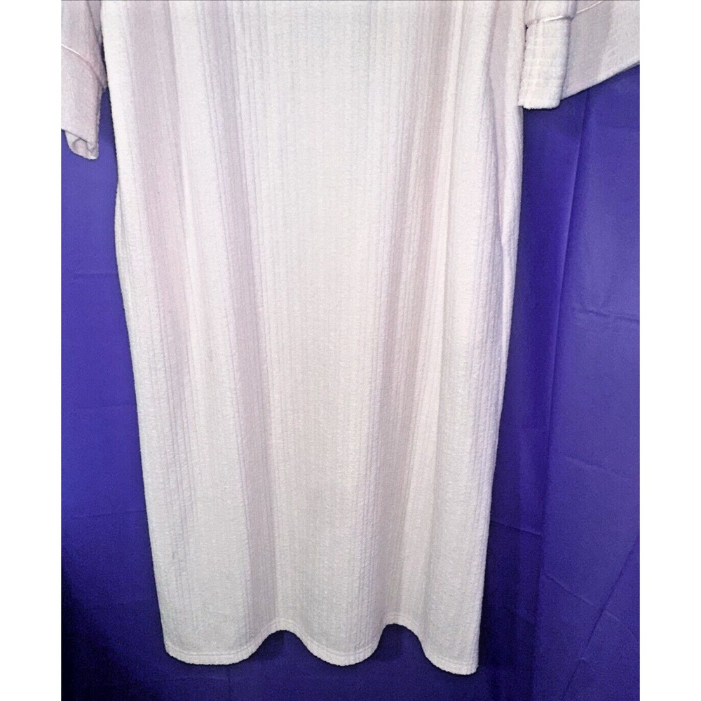 Vintage MISS ELAINE Classics Nightgown  Long Pink Long Sleeve Embroidered Large - Picture 13 of 13